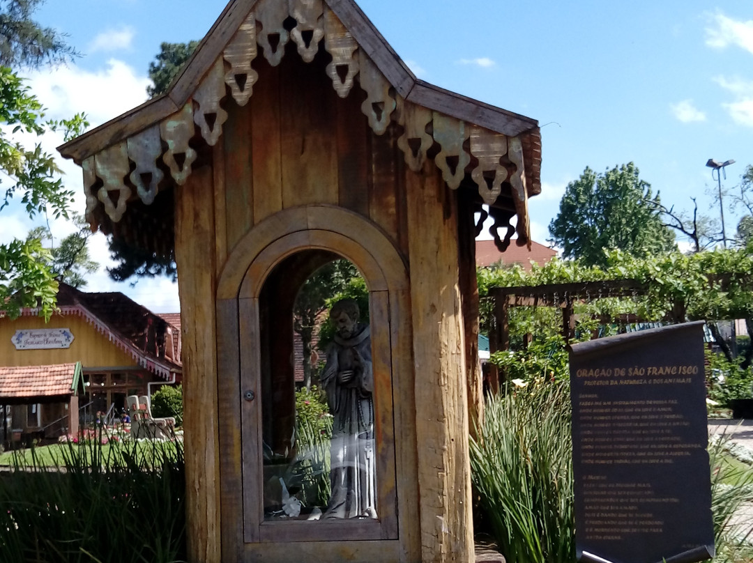 Praça das Etnias-格拉玛多必去景点