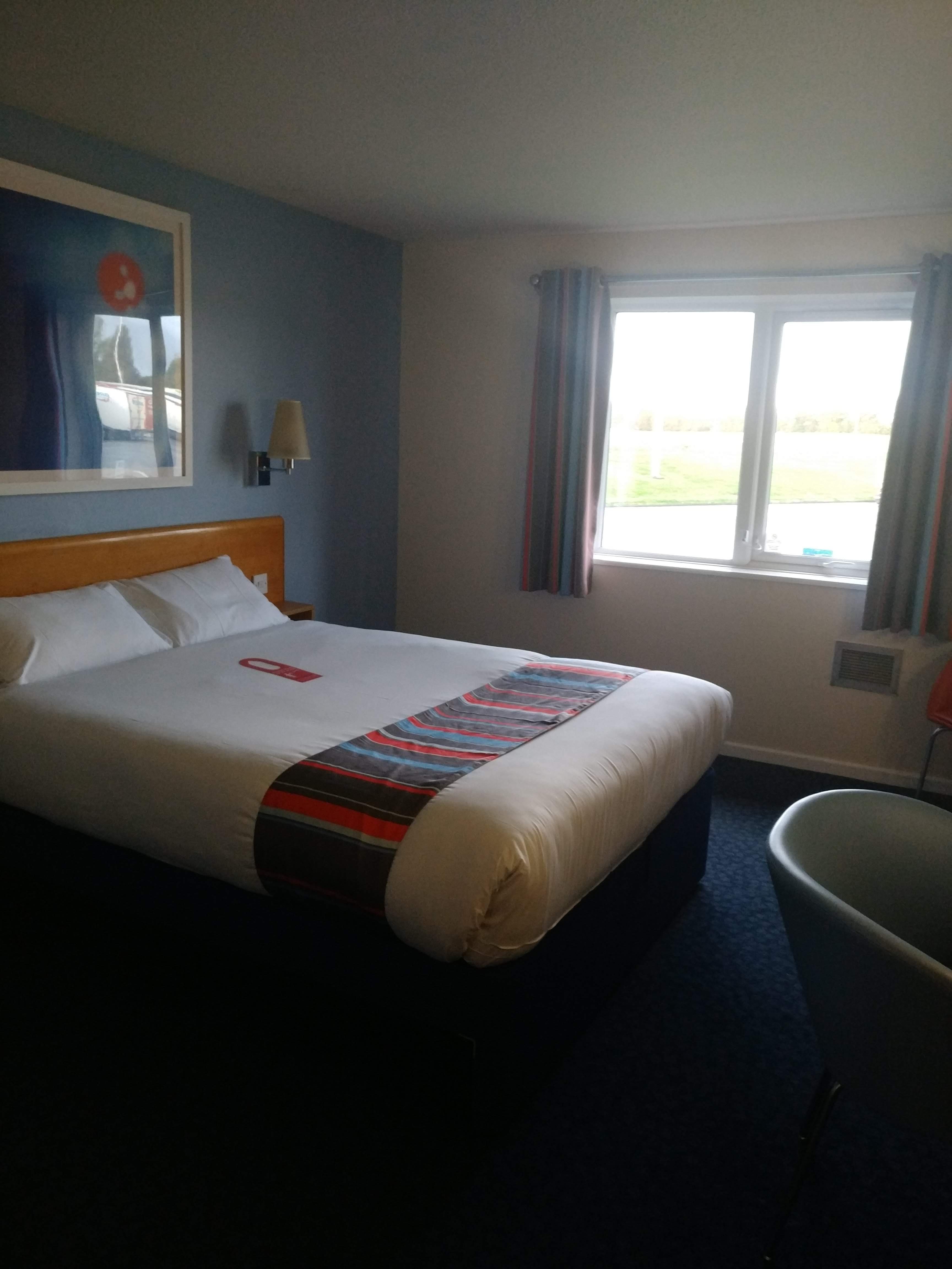 Travelodge Manchester Birch M62 Eastbound-portrait