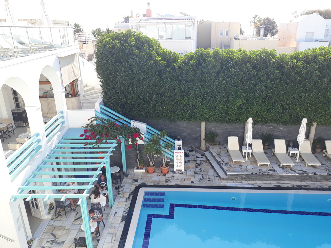 Santellini Hotel主图