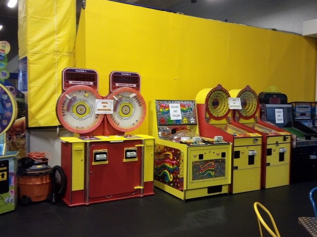 Trujillo Alto旅游景点-Bounce Trampoline Park