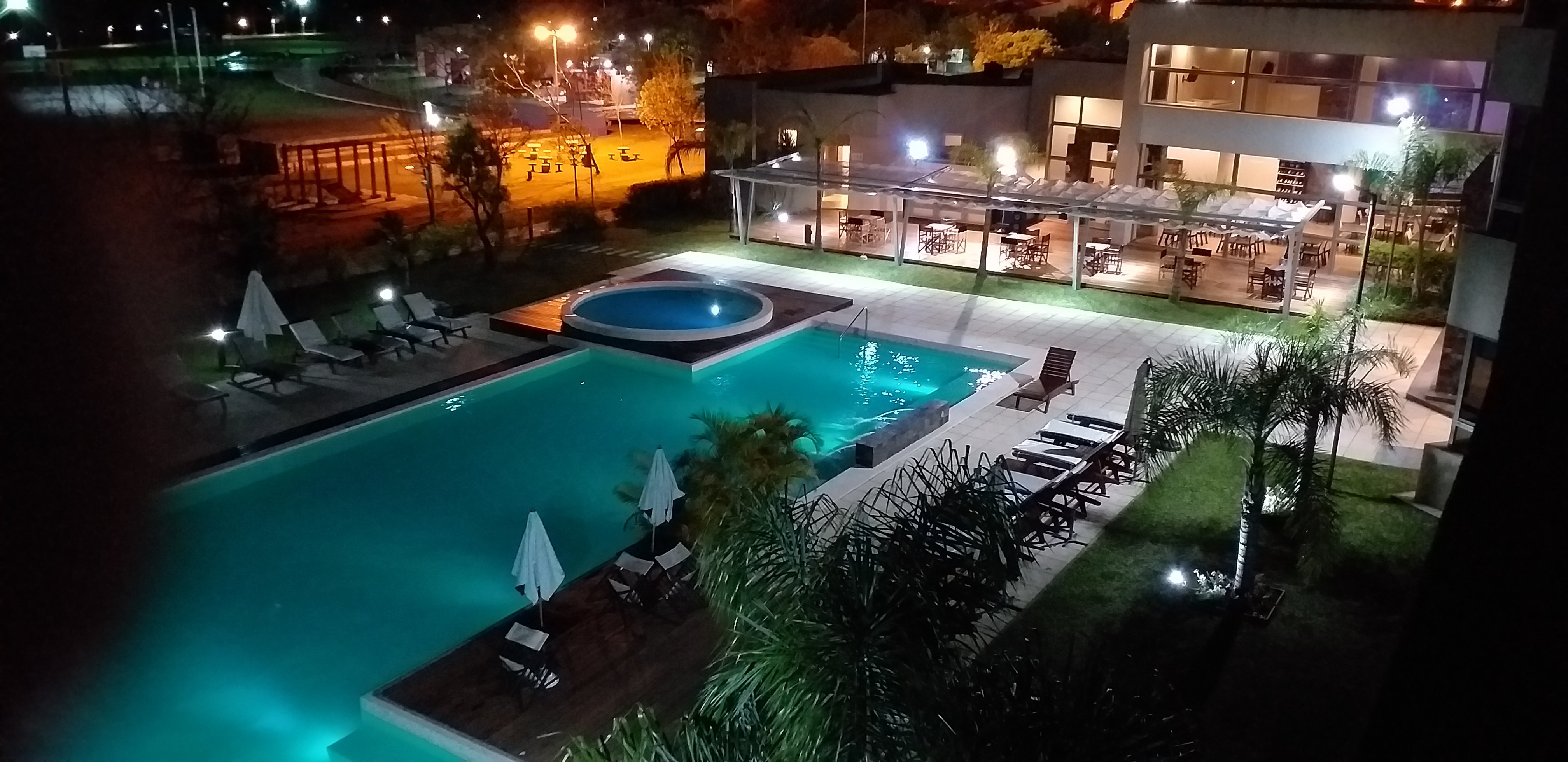 Arena Resort-泳池