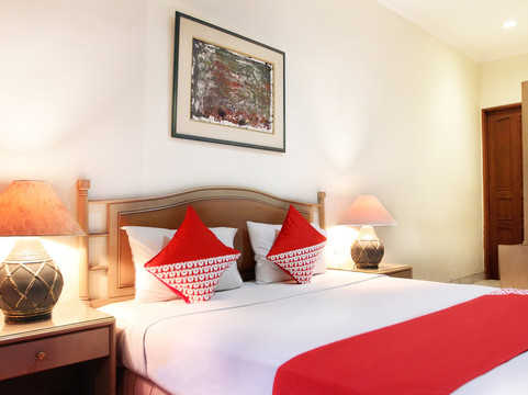 O普瑞莲花酒店主图