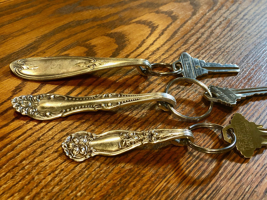 Rogues Harbor Inn主图