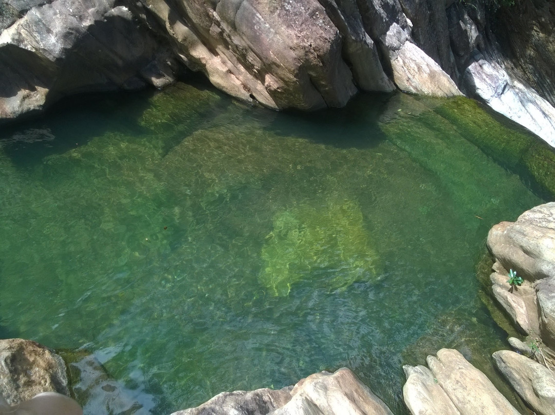 Ostra Waterfall景点图片