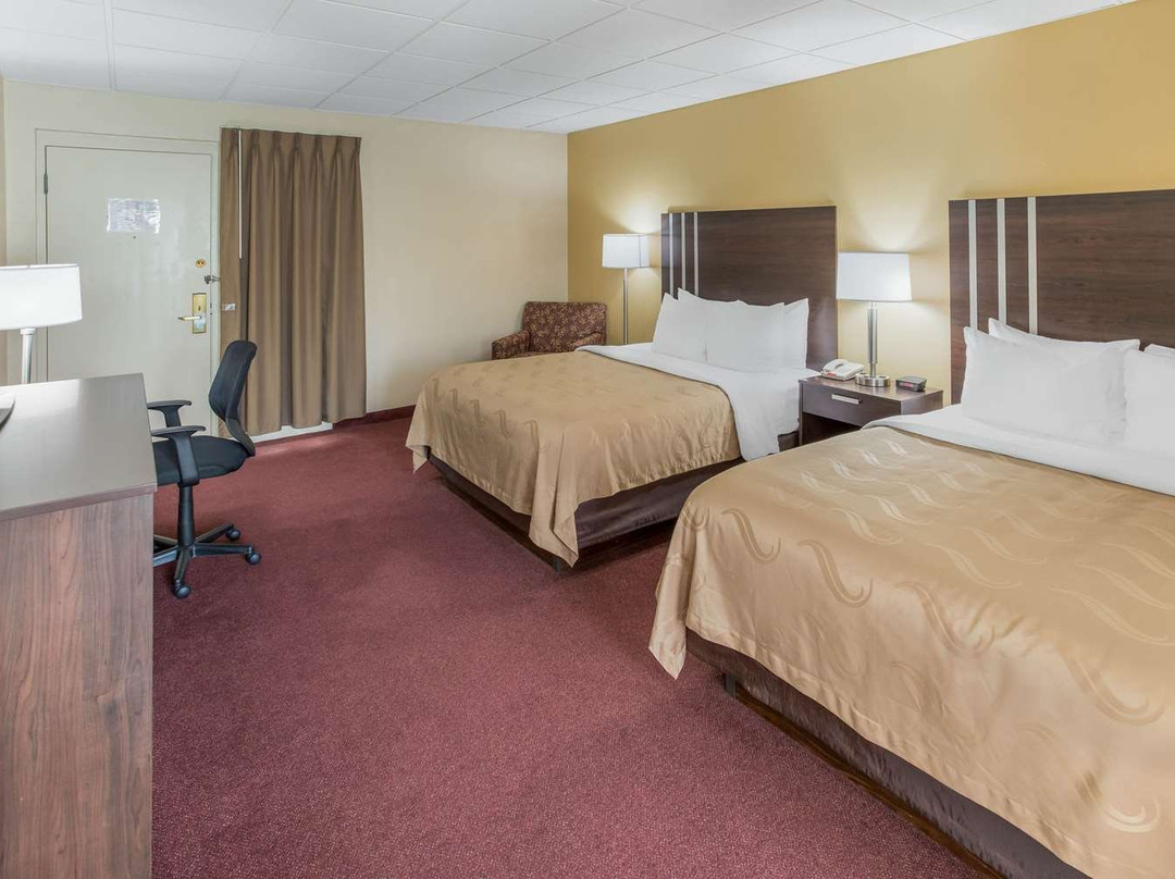 Quality Inn & Suites Downtown主图