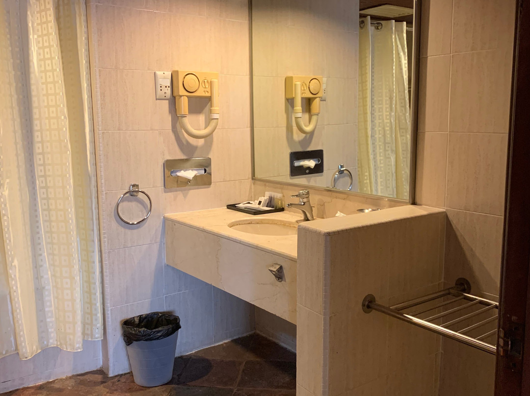 苏邦假日别墅酒店&套房主图