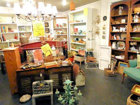 Antiques on 231-Lebanon必去景点