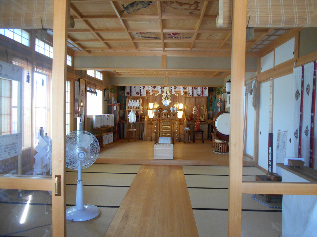 Isurugi Shrine景点图片