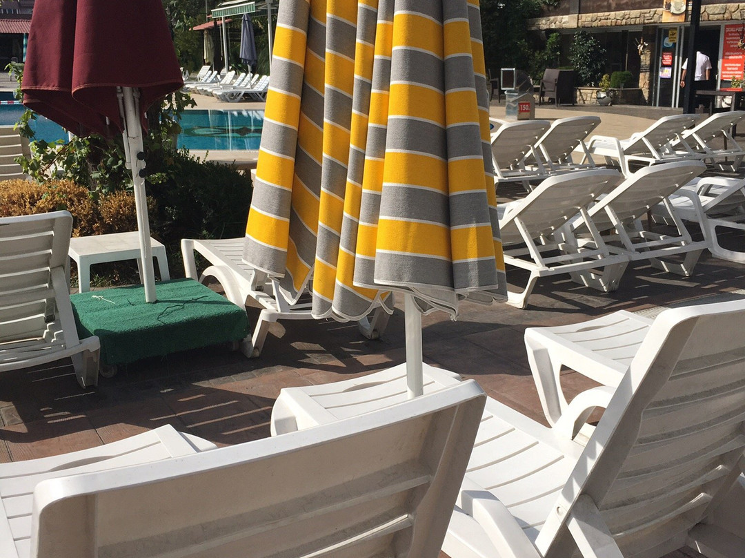 萨姆松机场度假酒店主图