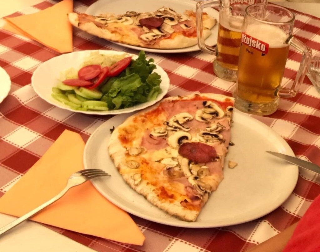 Al Quadrato Pizzeria