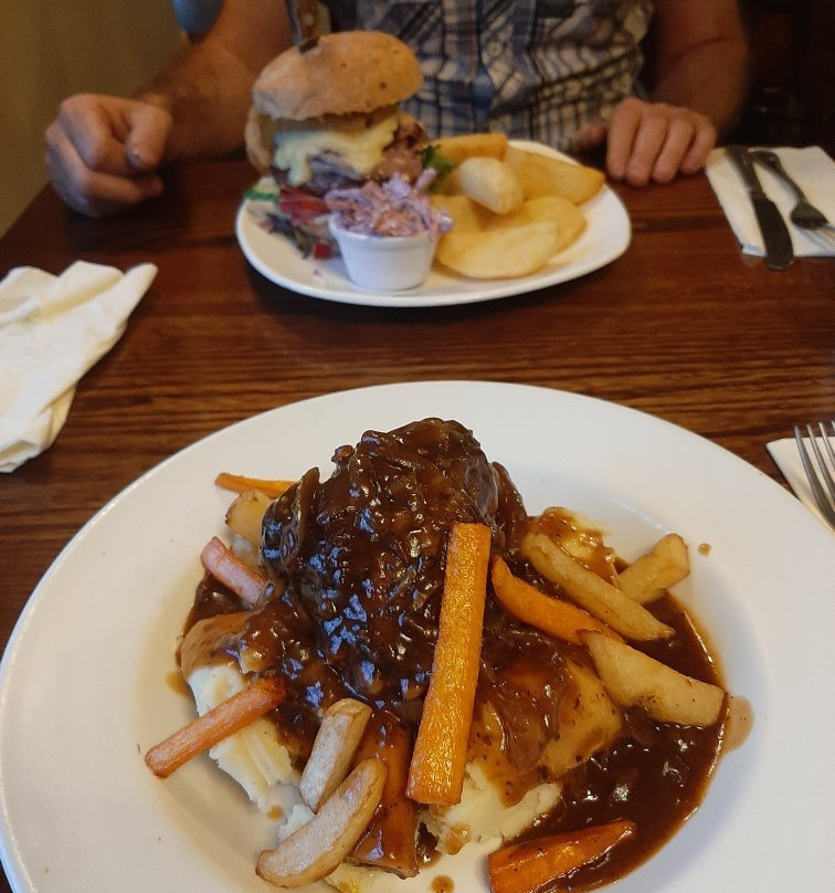 The Punch Bowl主图