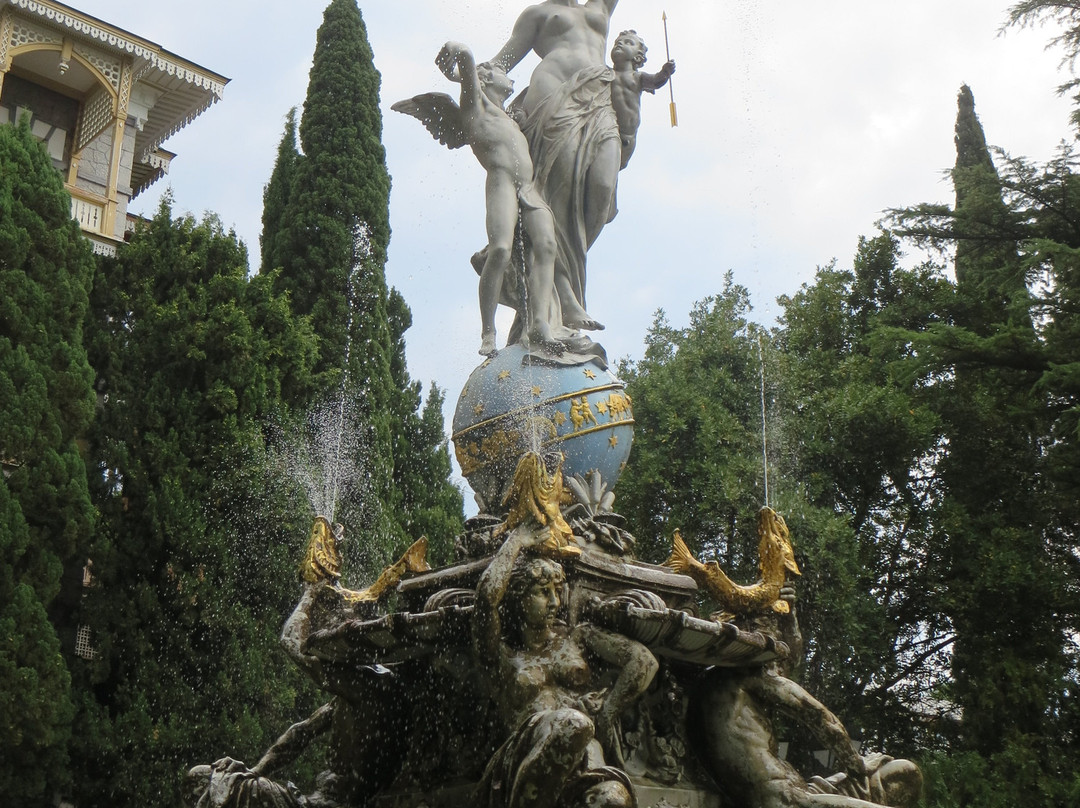 Night Goddess Fountain-Hurzuf必去景点