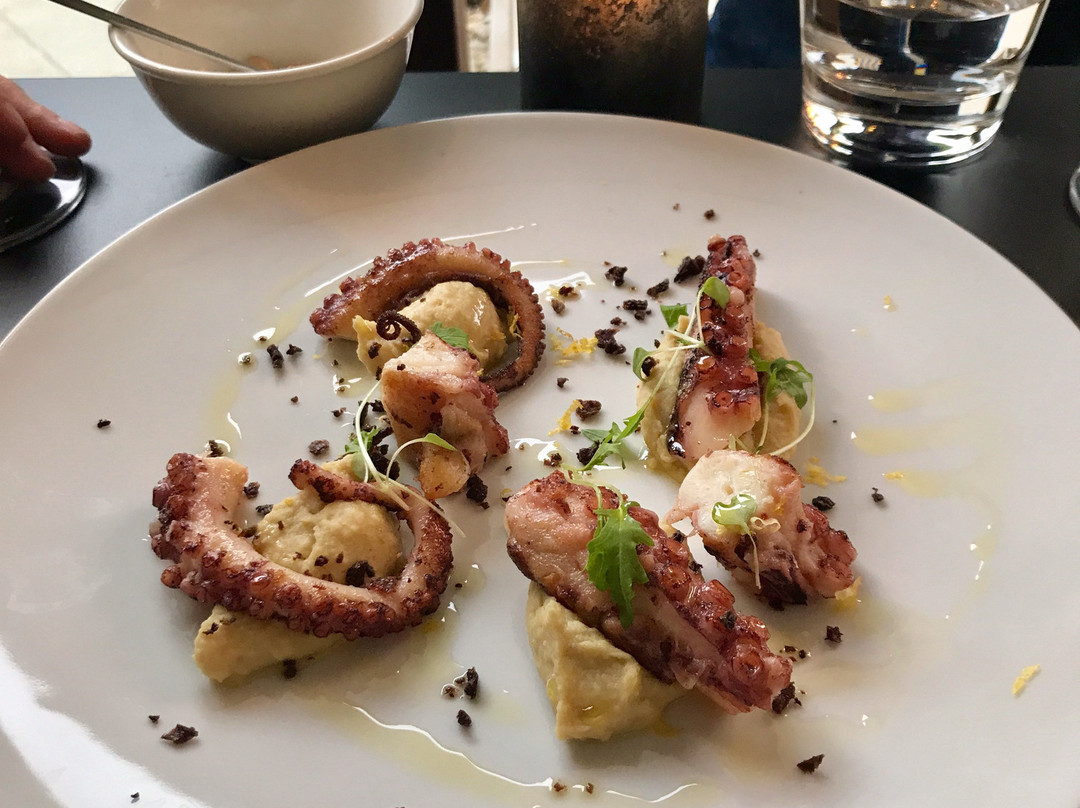 Lume Restaurant and Wine Shop