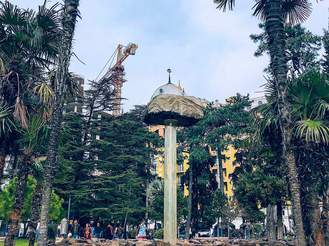 6 May Park-巴统必去景点