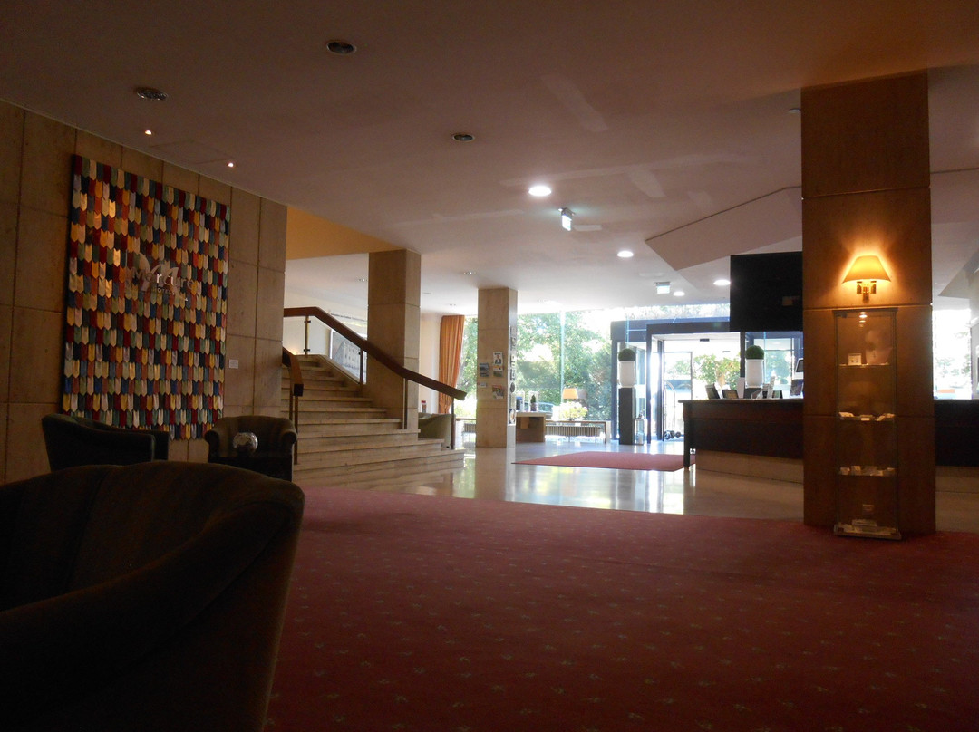 科瑞菲尔德美居酒店主图