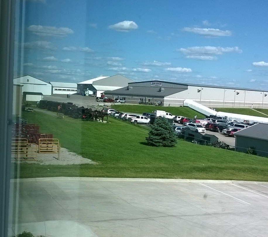 Sleep Inn & Suites Mt. Hope Near Auction & Event Center主图