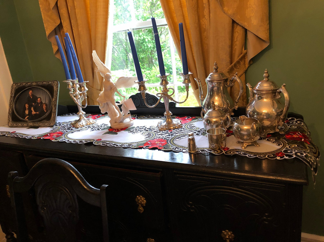 Peck Colonial House B&B主图