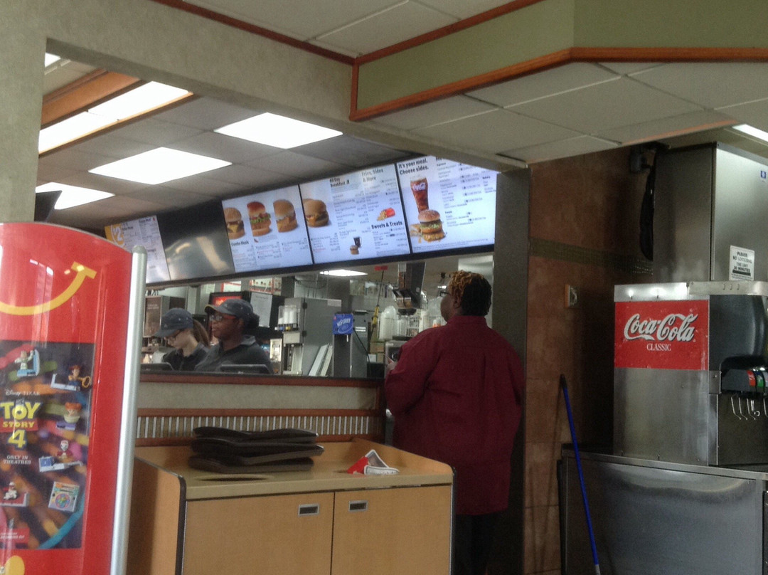 Rising Sun-Lebanon餐馆和美食-McDonald's