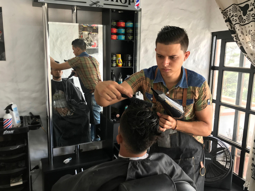 Sunset Salón y Estética Integral-Punta Hermosa必去景点