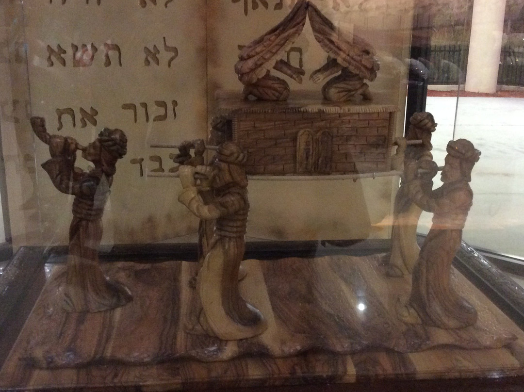 Leslie Hale Teaching Center-塔彭斯普林斯必去景点