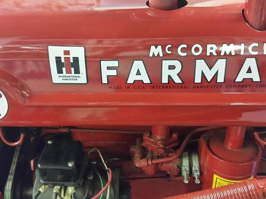 Paquette's Historical Farmall Tractor Museum景点图片