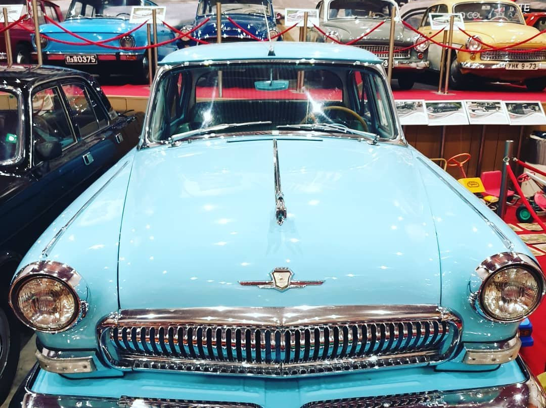 Cars Of Socialism-Peshtera必去景点