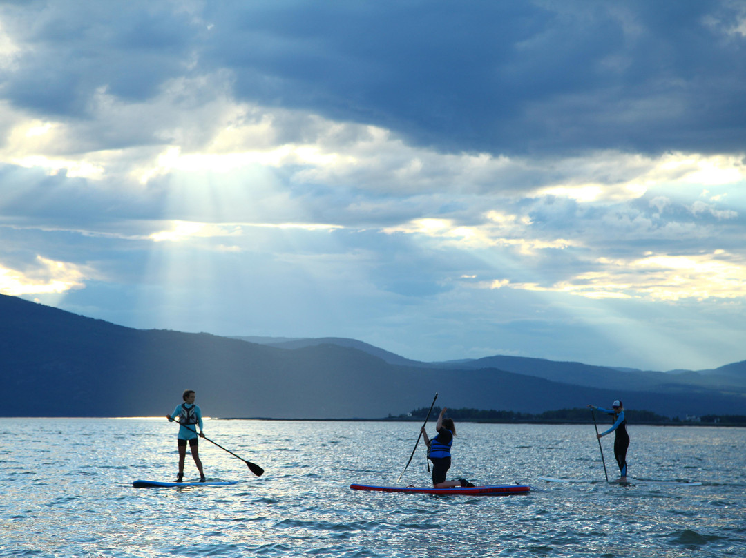 Suroît Aventures : Kitesurf - Planche à pagaie - Yoga-L'Isle-aux-Coudres必去景点