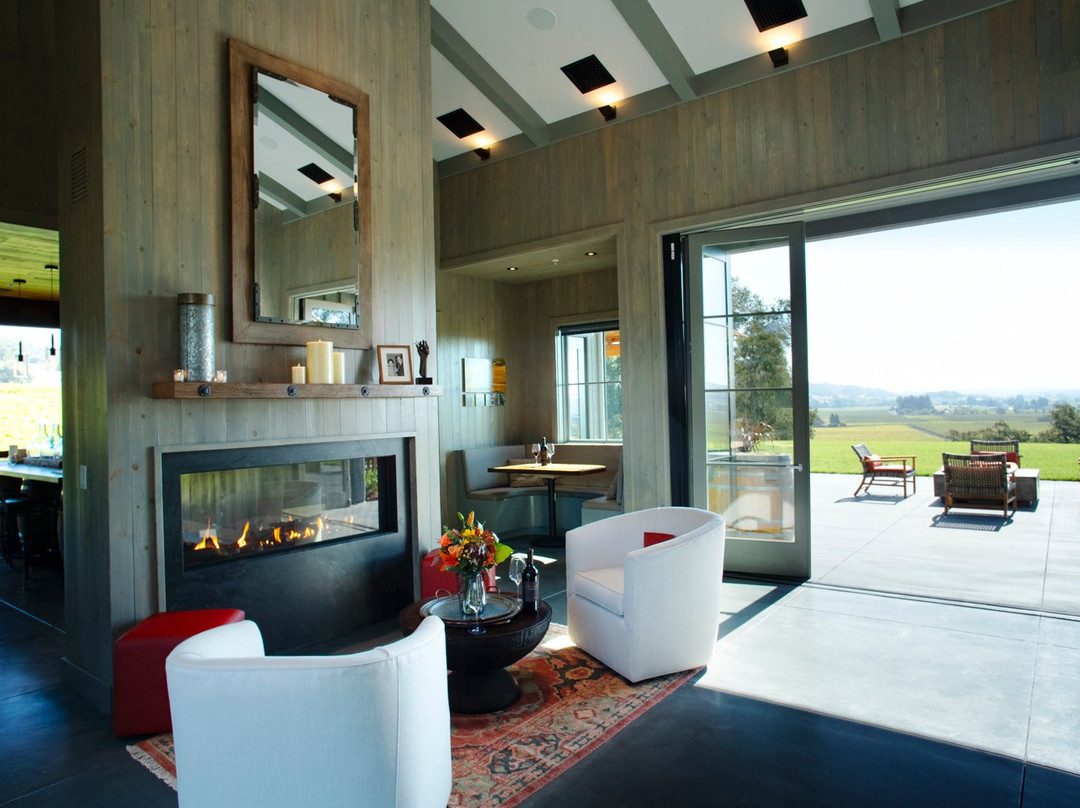 Robert Young Estate Winery景点图片