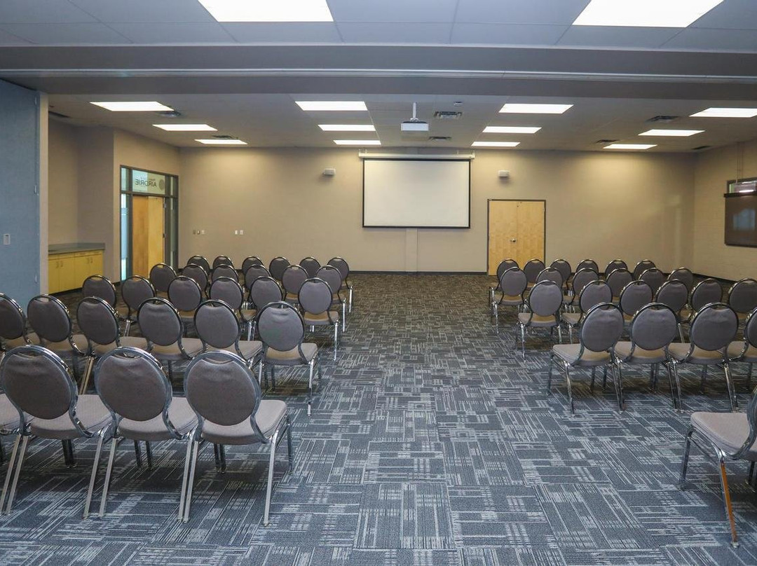 Genesis Place Recreational Centre-艾迪尔必去景点