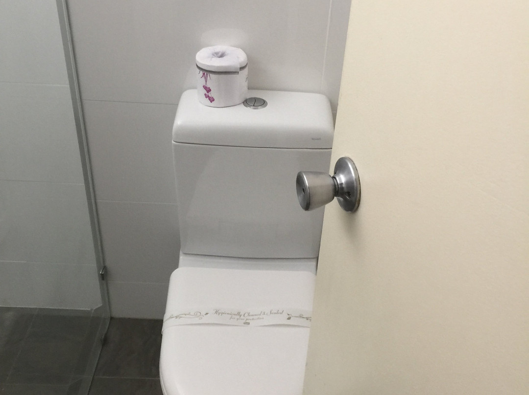 金达拜恩湖大酒店主图