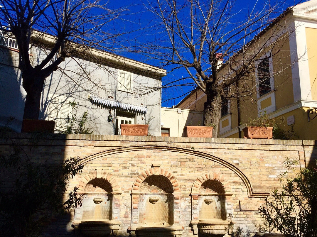 Fontana storica di Silvi-Silvi Paese必去景点