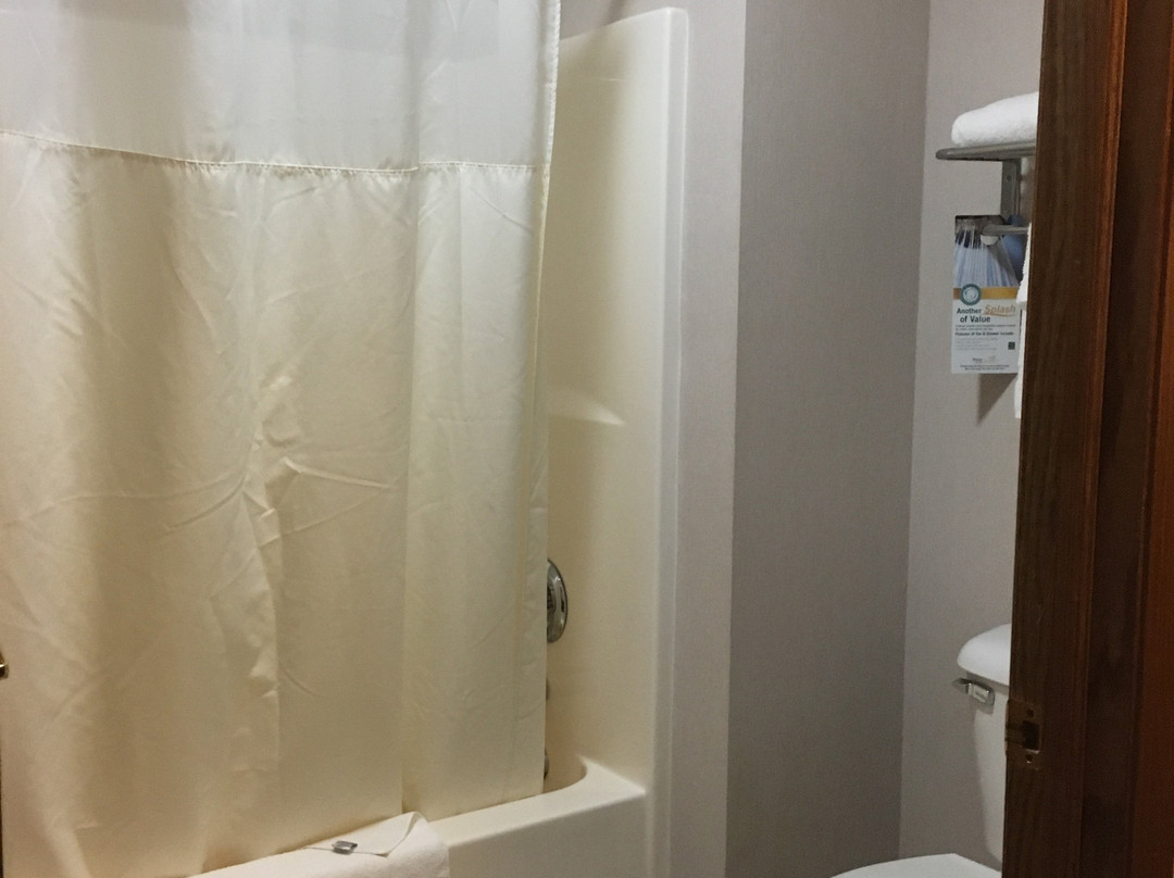 Quality Inn & Suites Stoughton - Madison South主图