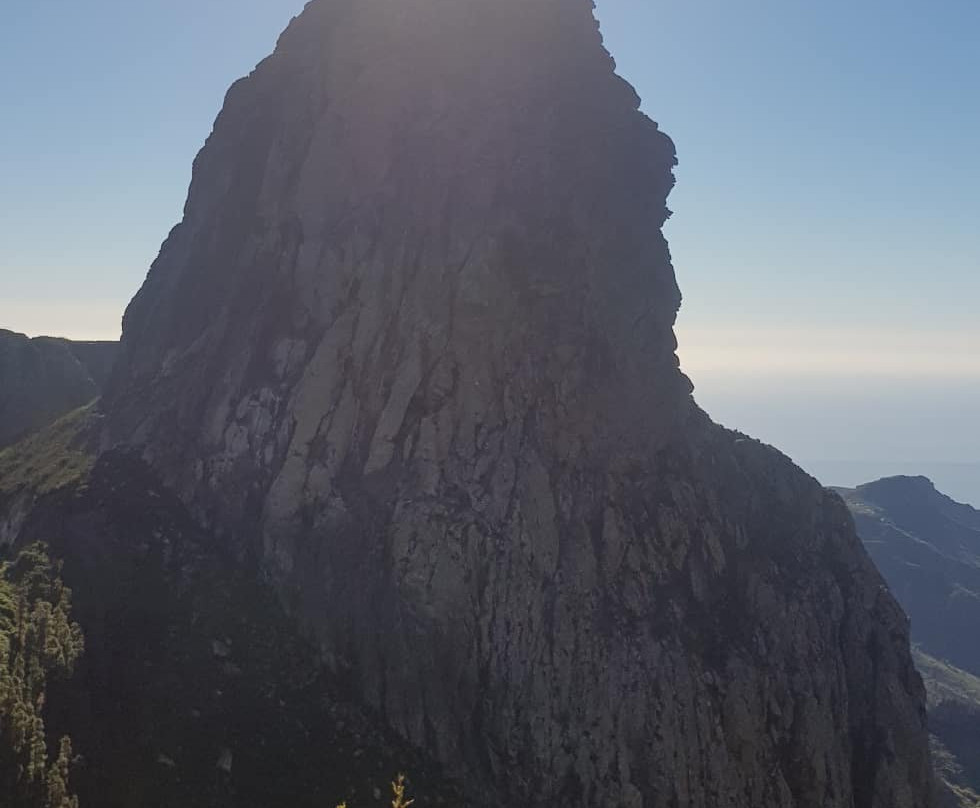Roques Pedro y Petra景点图片