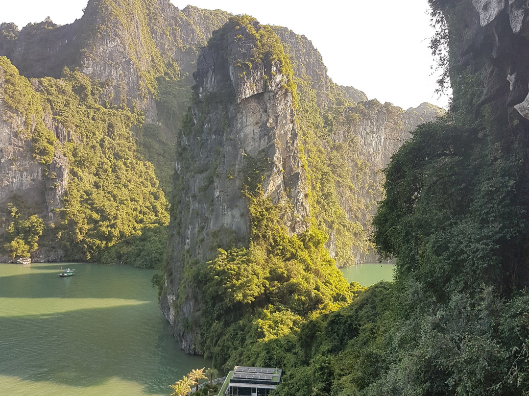 Sung Sot Cave-下龙湾必去景点