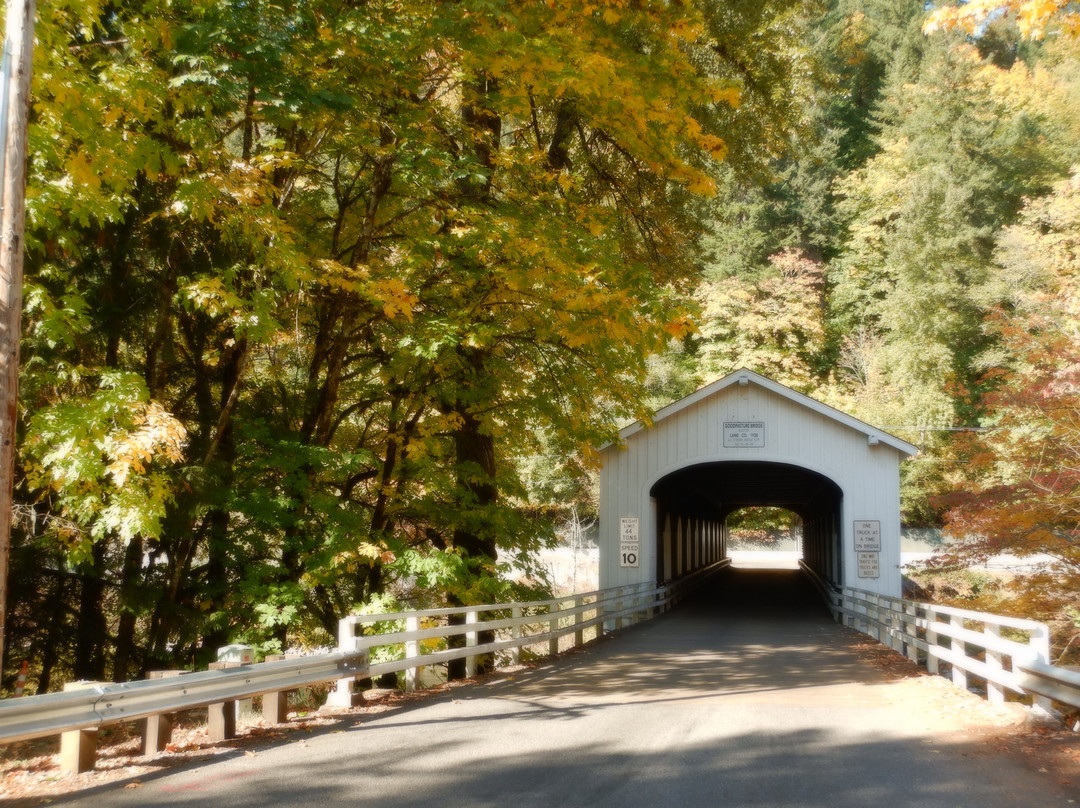 McKenzie River Inn主图