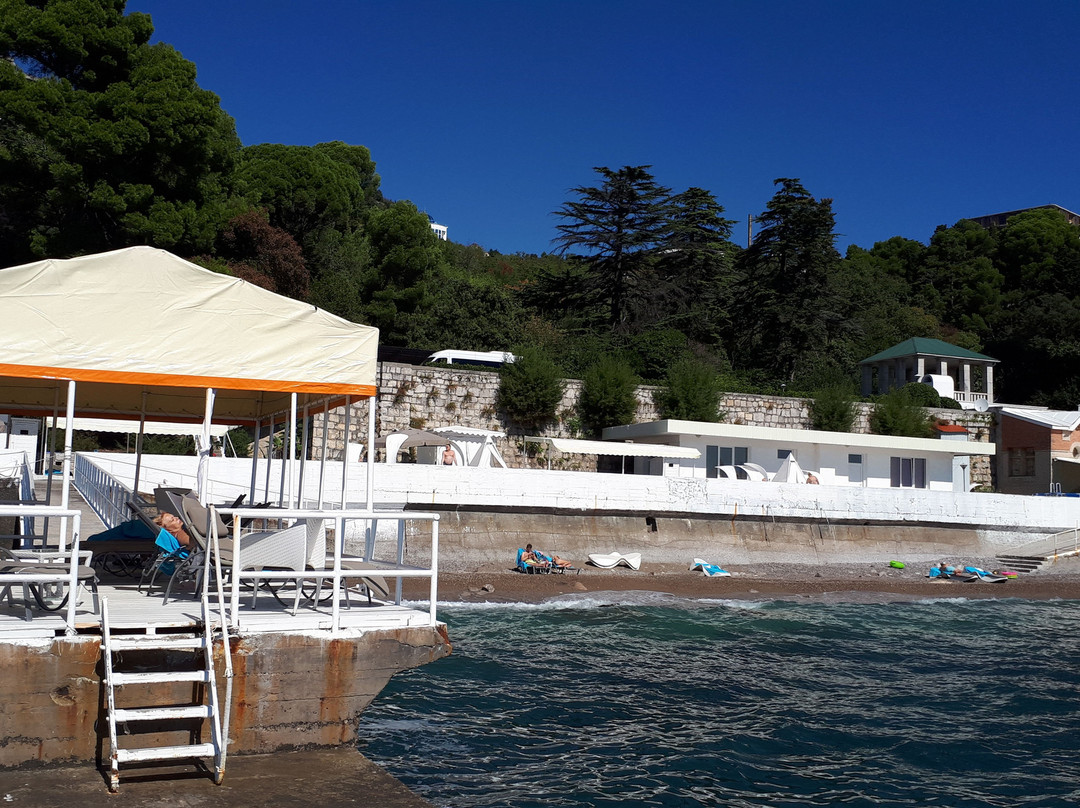 依琳纳别墅酒店主图