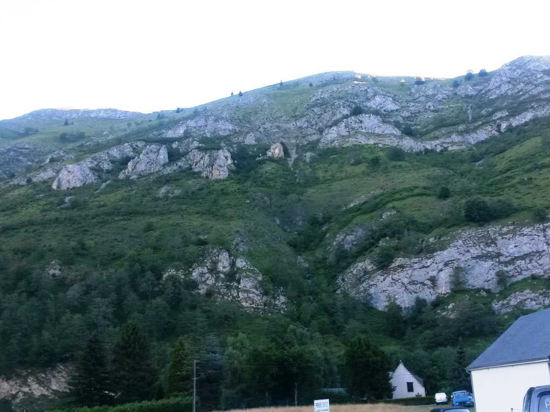 小木屋酒店主图