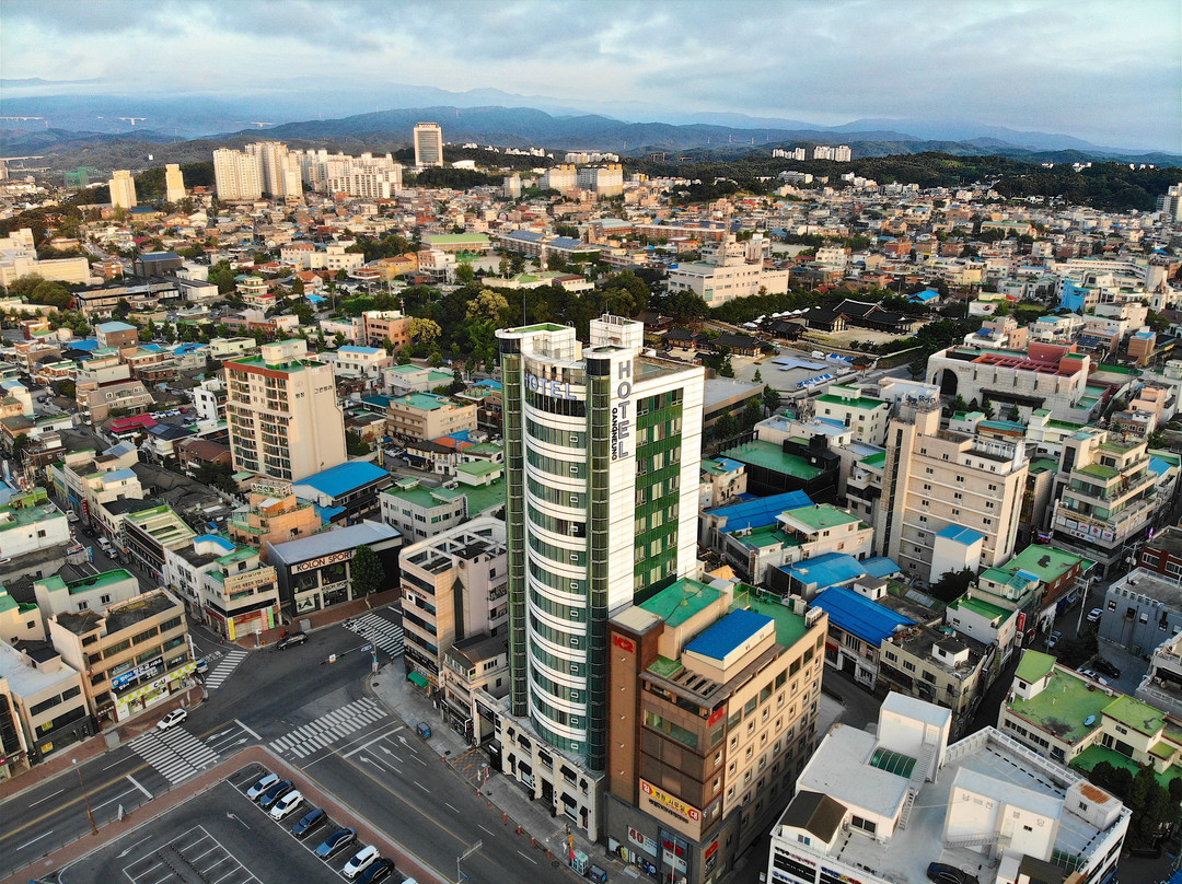 Gangneung Tourist Hotel主图