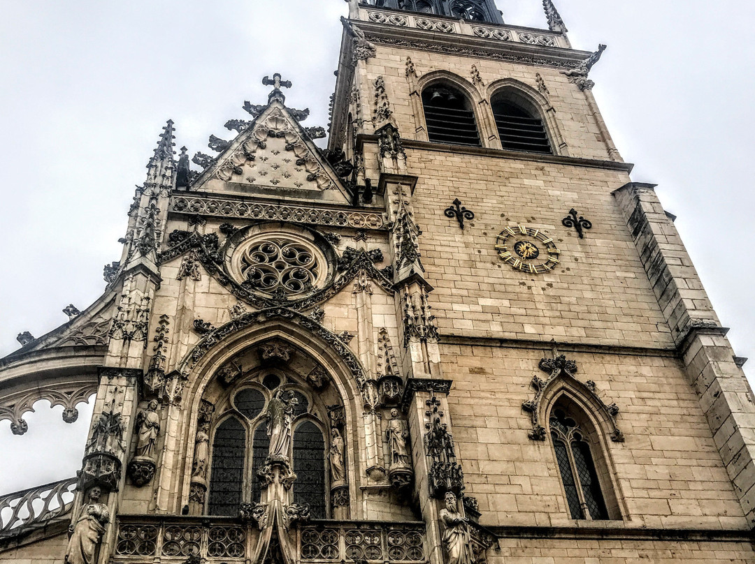 Notre-Dame-des-Marais-索恩河畔自由城必去景点