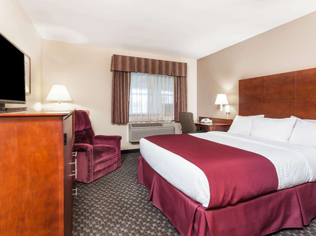 Days Inn By Wyndham Imlay City主图