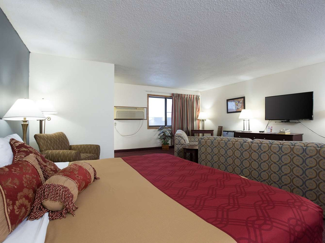 Travelodge by Wyndham Merrill主图