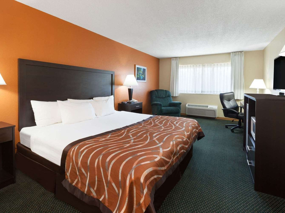 米德兰呗盟套房酒店主图