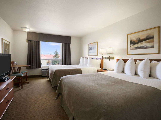 Super 8 by Wyndham Slave Lake AB主图