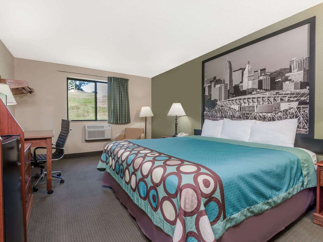 梅斯维尔温德姆速8酒店主图