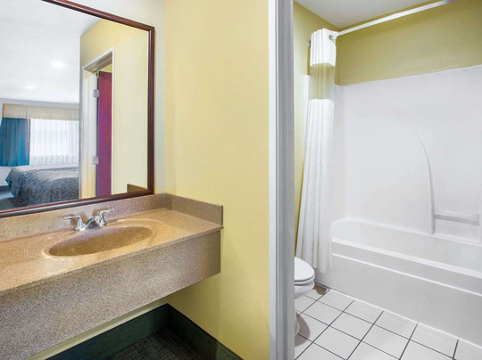 Days Inn by Wyndham Abbeville主图