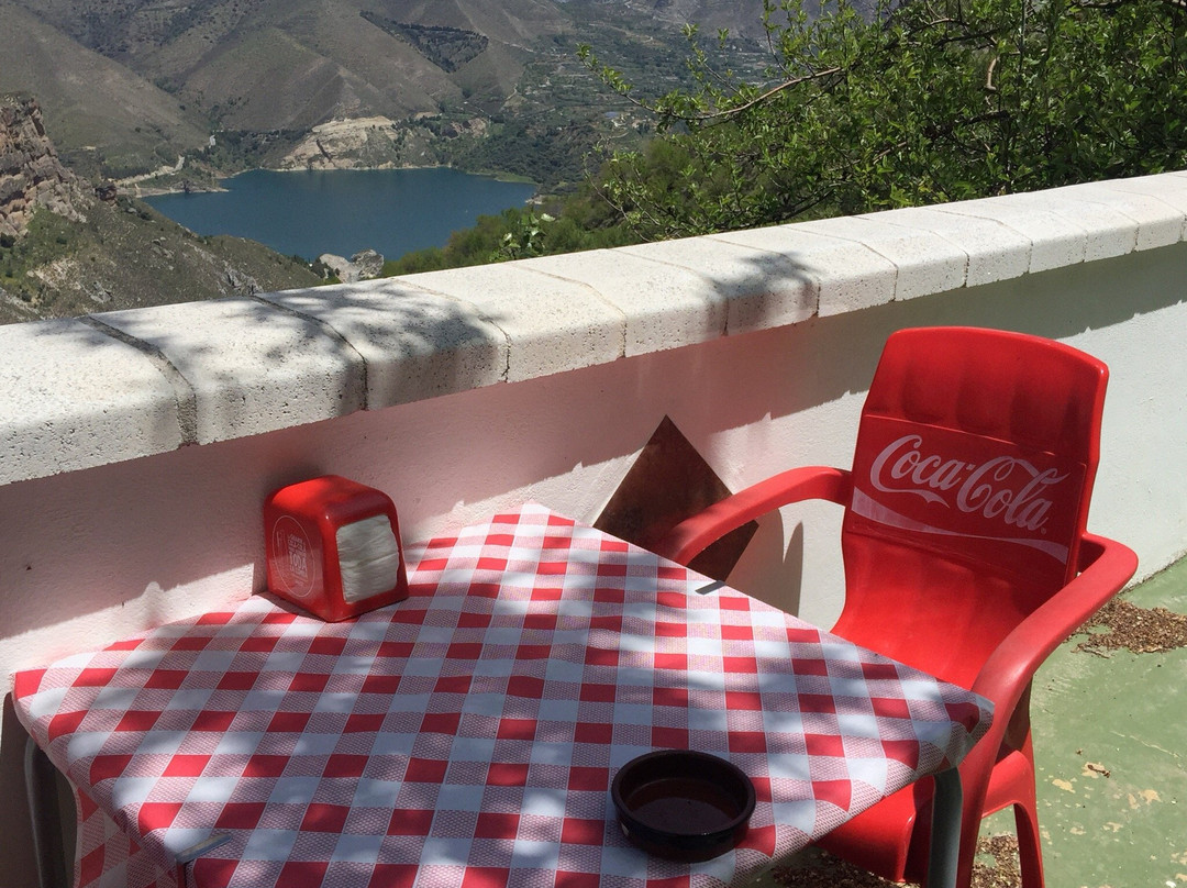 Hostal Restaurante Los Puentes主图