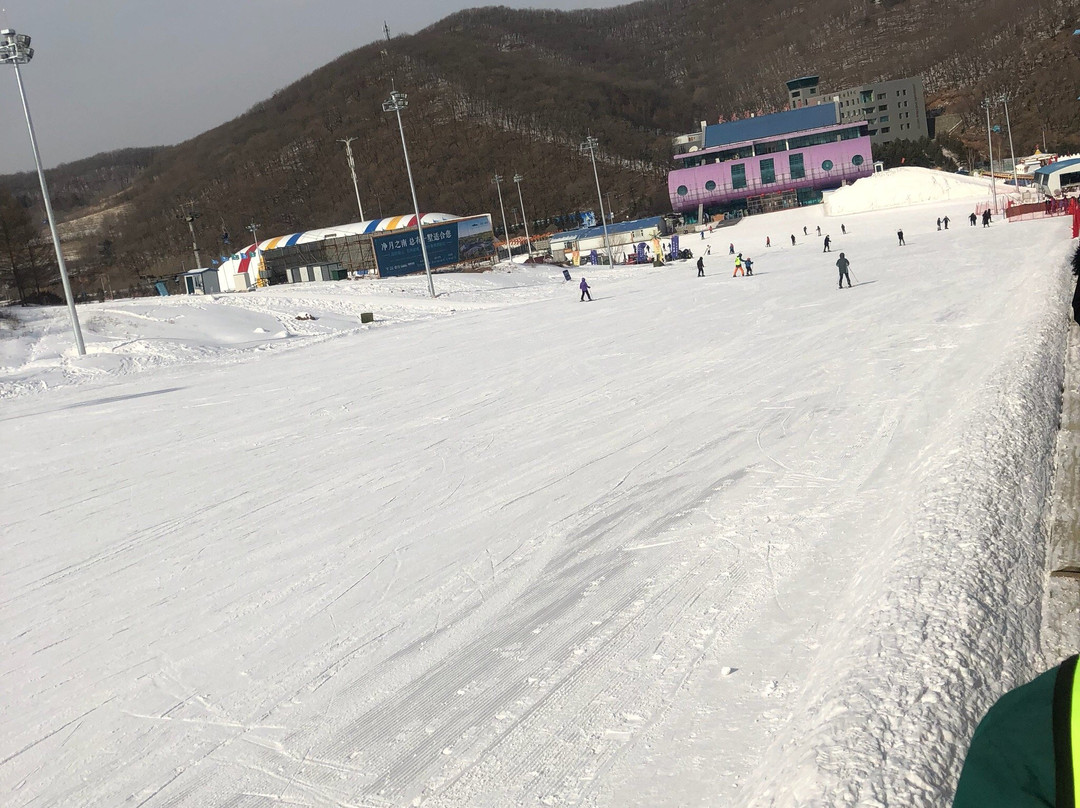 莲花山滑雪场-长春市必去景点