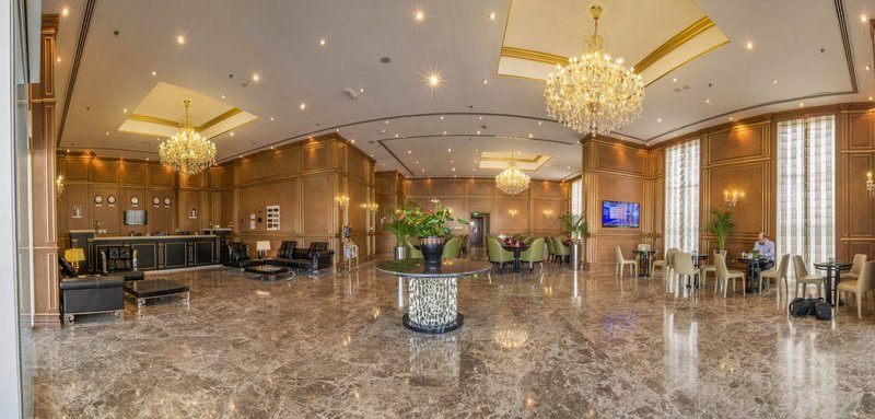 Strato Hotel by Warwick主图