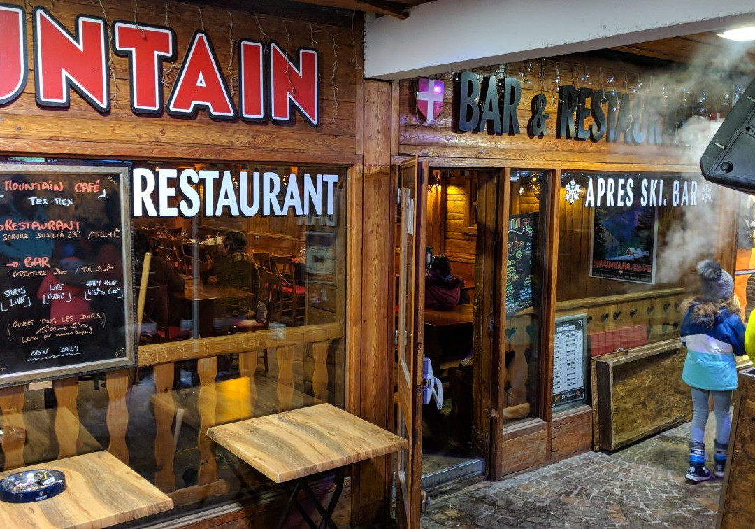 Le Mountain Café