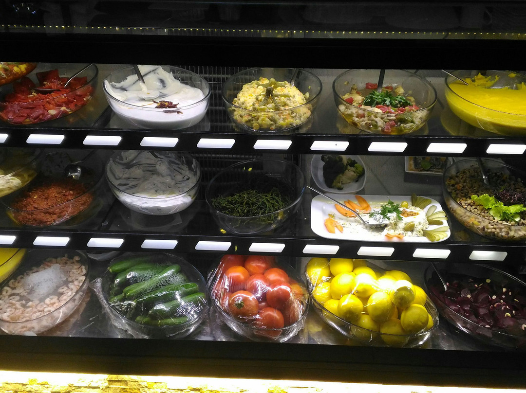 阿利亚加餐馆和美食-Delicious Fish